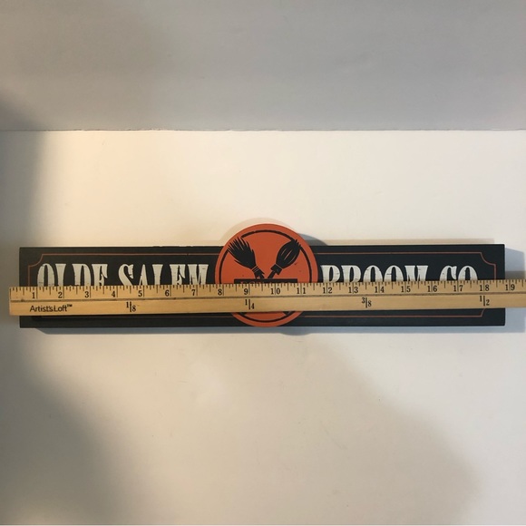 Halloween olde Salem broom co. Established 1692 wooden sign - Picture 3 of 15